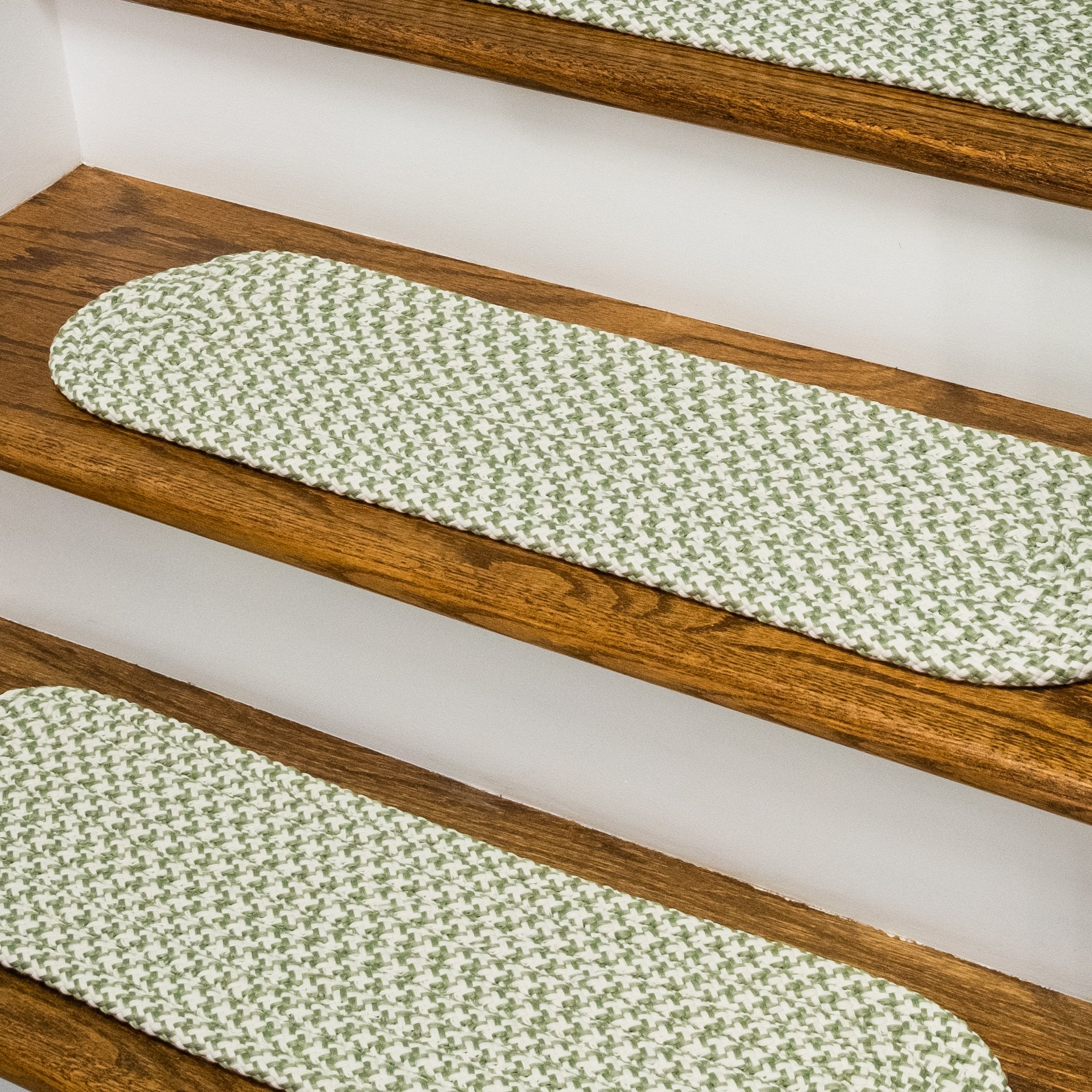 Milton Houndstooth Tweed Stair Treads Green ON68